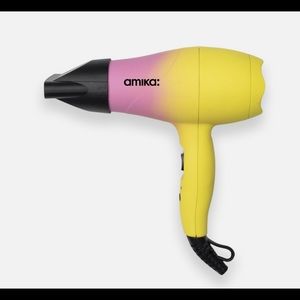amika mighty mini hair drier